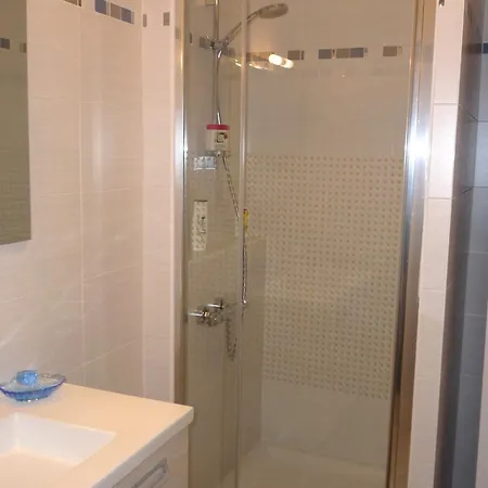 Face A La Avec Balcon, Garage Prive Et Equipements Modernes - - Fr-1-92-624 * Les Sables-dʼOlonne