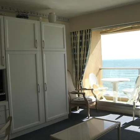 Face A La Avec Balcon, Garage Prive Et Equipements Modernes - - Fr-1-92-624 * Les Sables-dʼOlonne