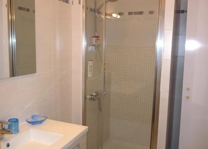 Face A La Avec Balcon, Garage Prive Et Equipements Modernes - - Fr-1-92-624 * Les Sables-dʼOlonne